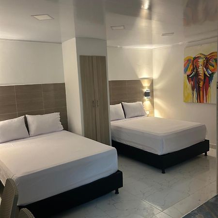 Hotel Brisas Del Mar ซันตามาร์ตา ภายนอก รูปภาพ
