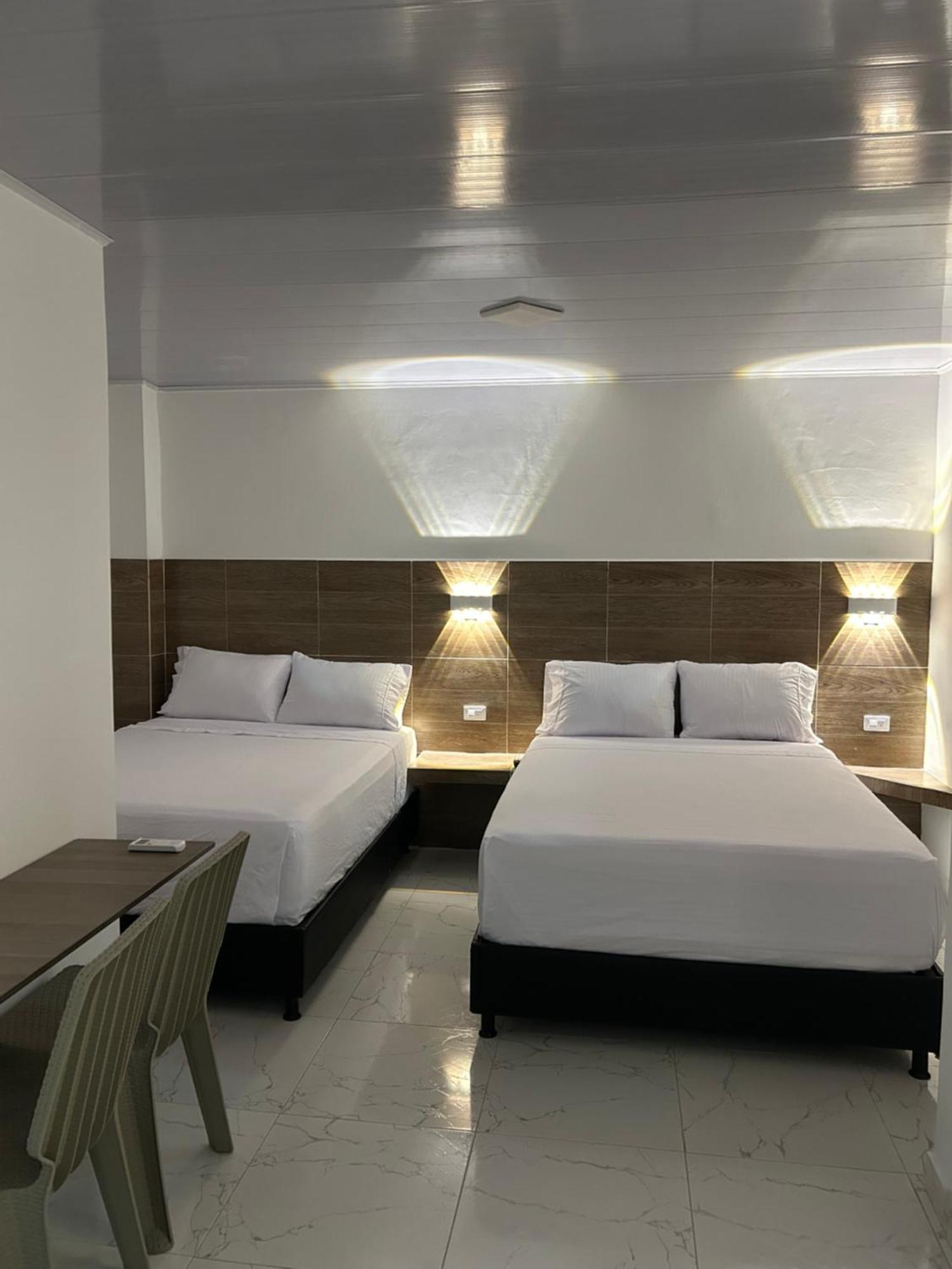 Hotel Brisas Del Mar ซันตามาร์ตา ภายนอก รูปภาพ