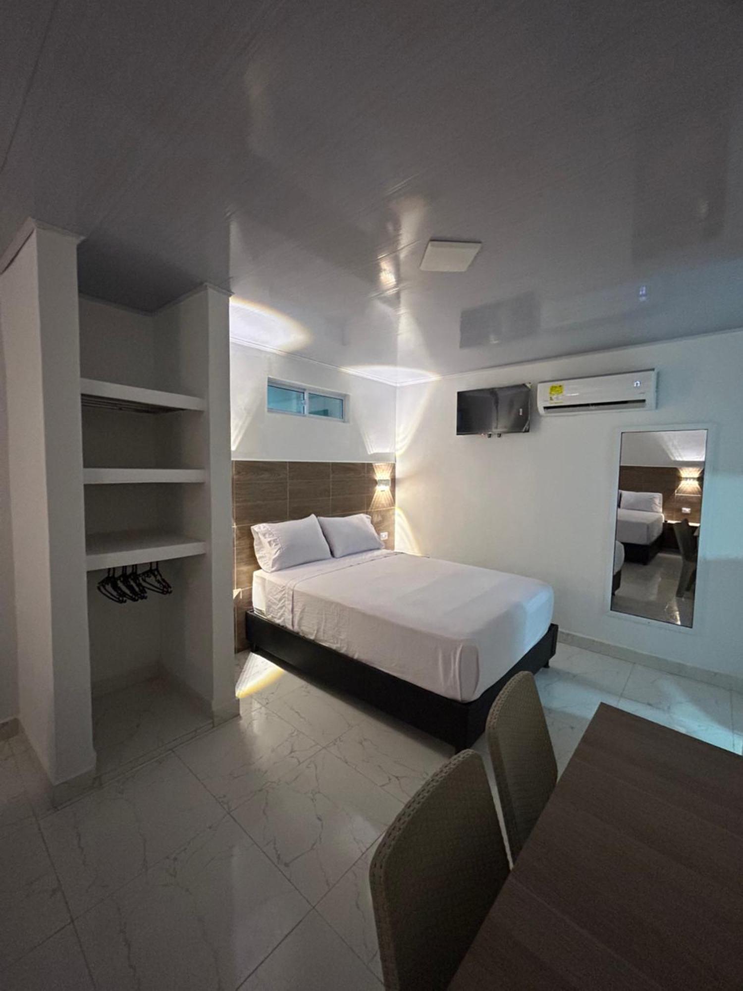 Hotel Brisas Del Mar ซันตามาร์ตา ภายนอก รูปภาพ
