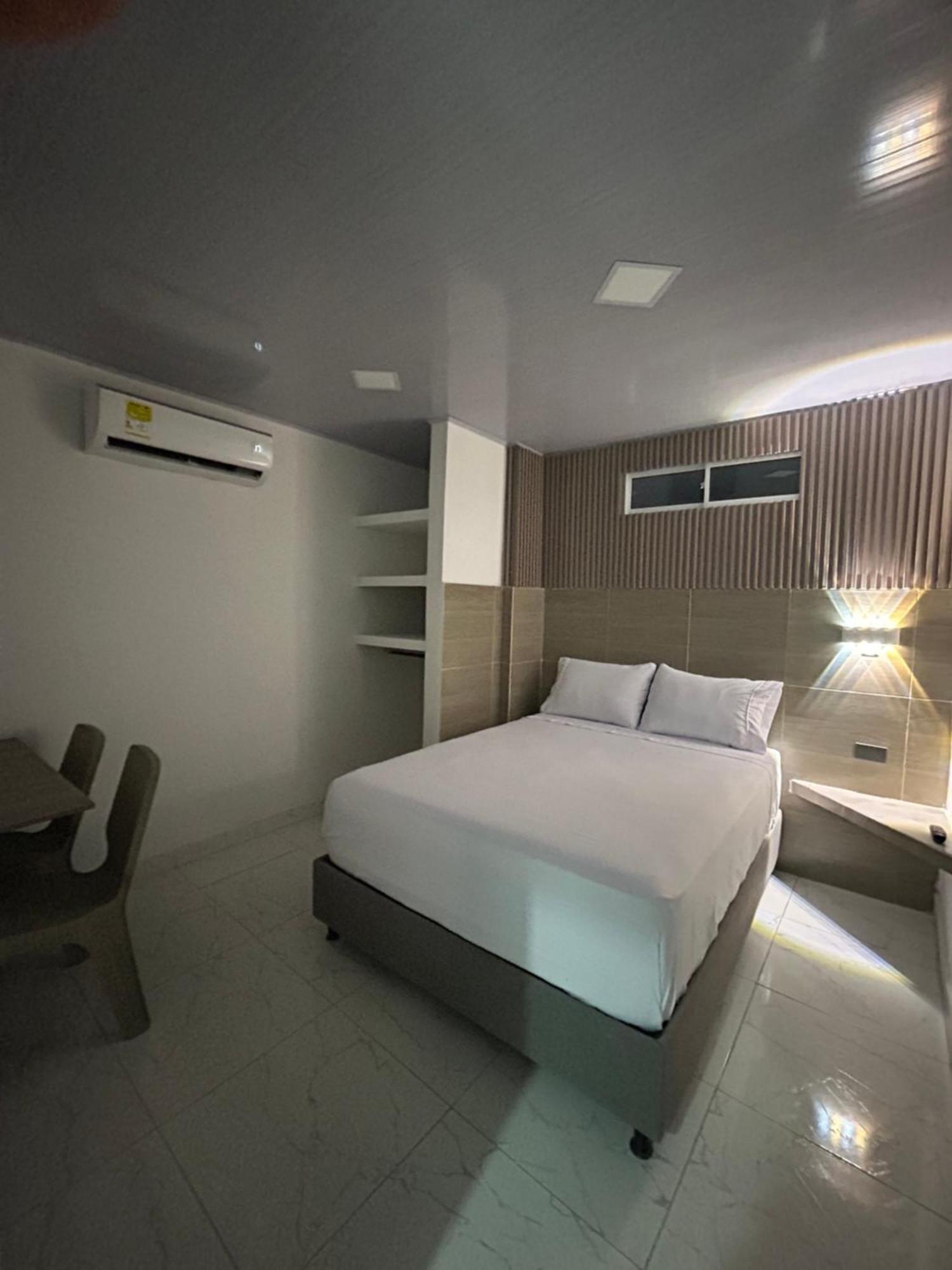 Hotel Brisas Del Mar ซันตามาร์ตา ภายนอก รูปภาพ