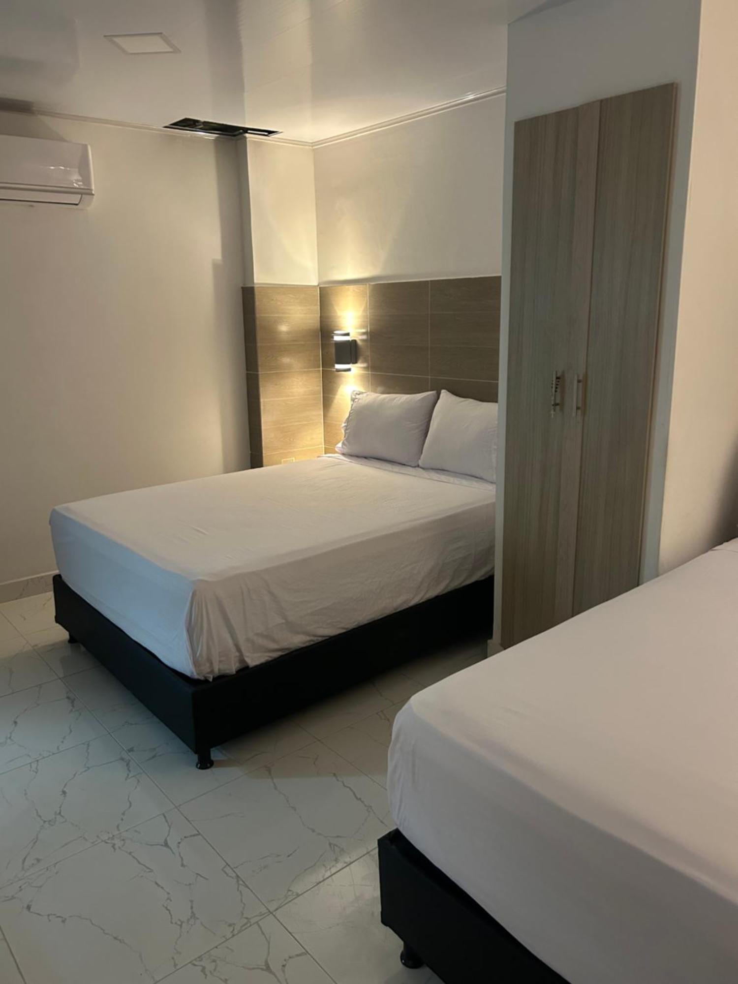Hotel Brisas Del Mar ซันตามาร์ตา ภายนอก รูปภาพ