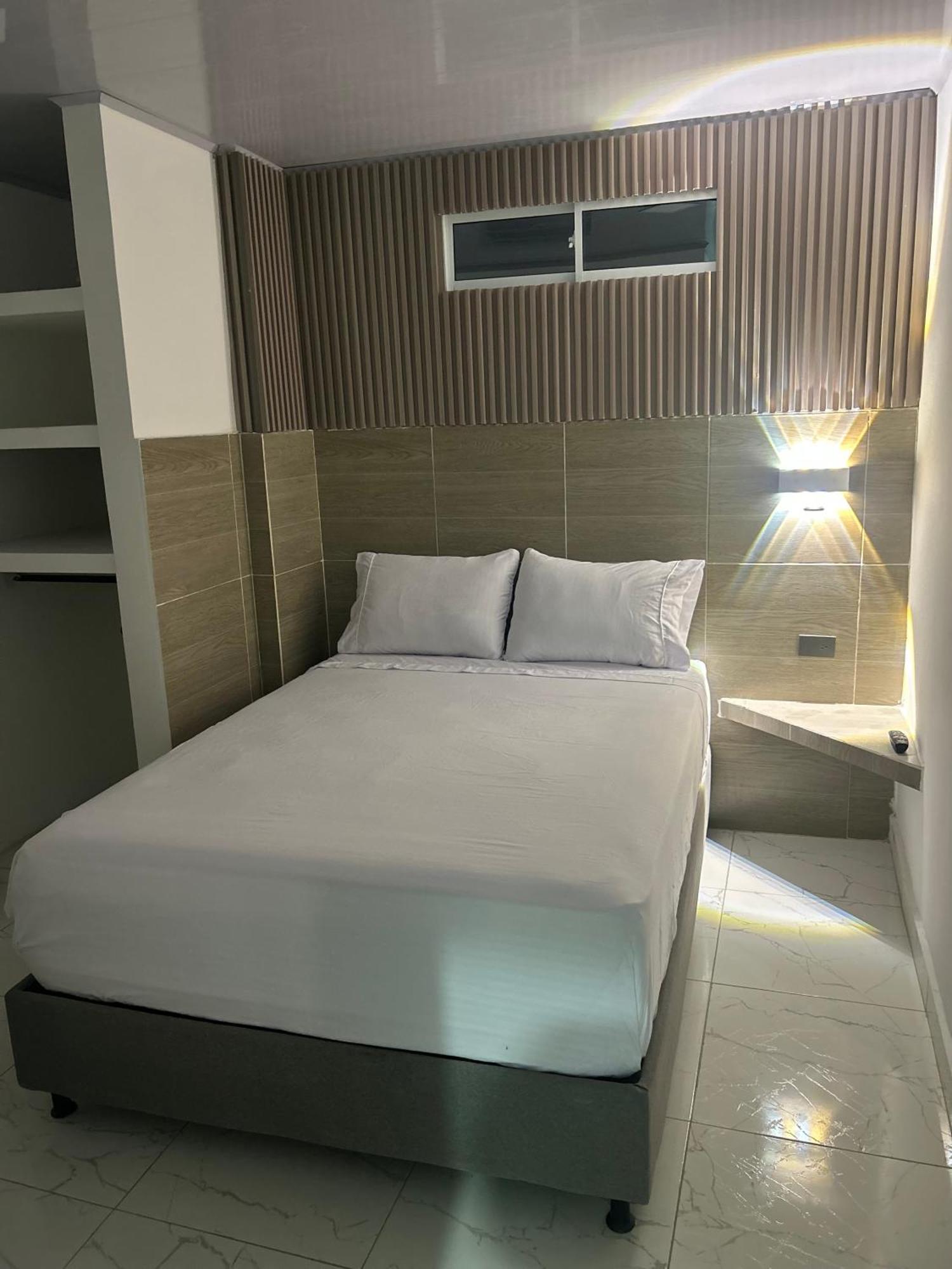 Hotel Brisas Del Mar ซันตามาร์ตา ภายนอก รูปภาพ