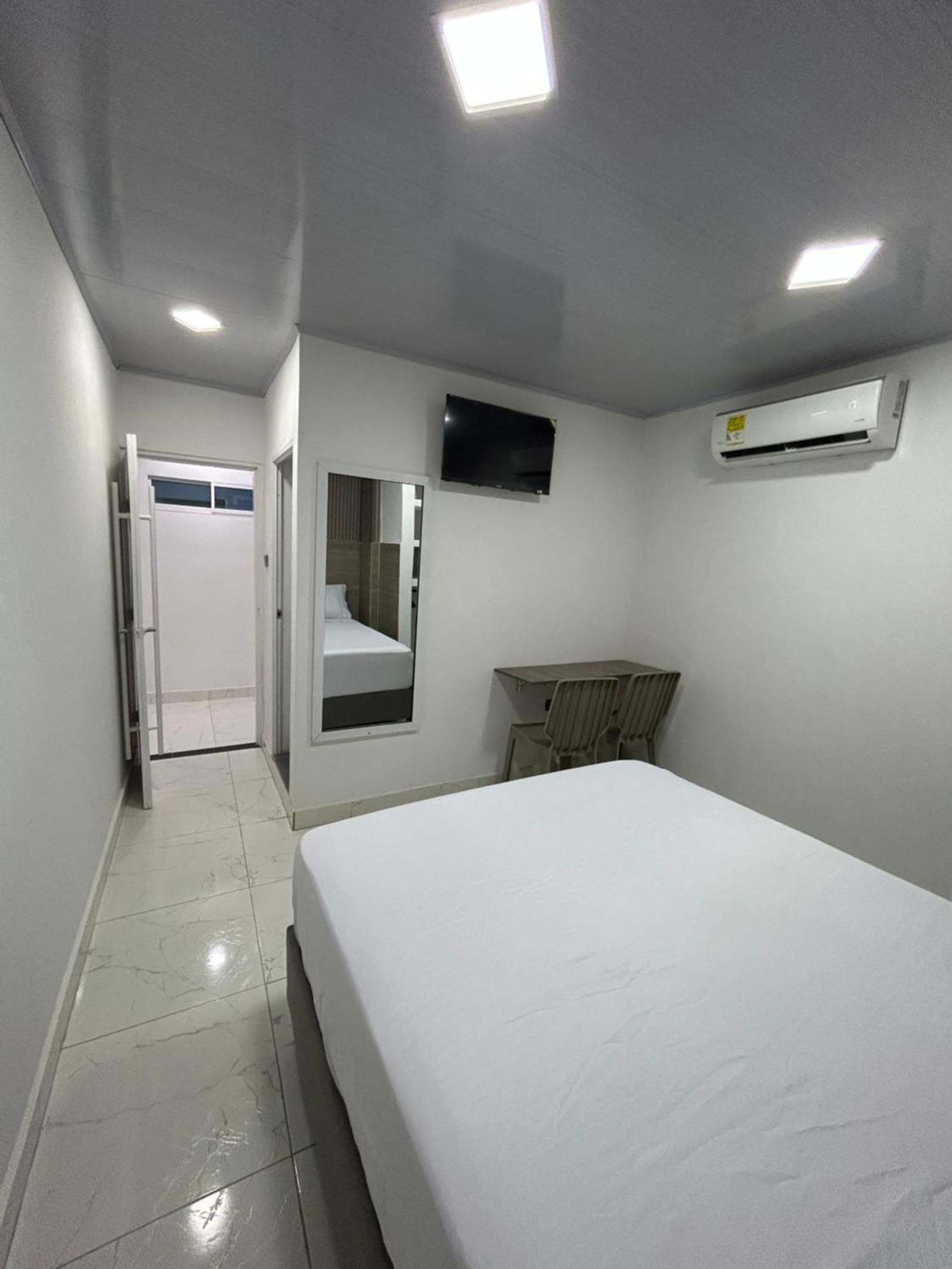 Hotel Brisas Del Mar ซันตามาร์ตา ภายนอก รูปภาพ