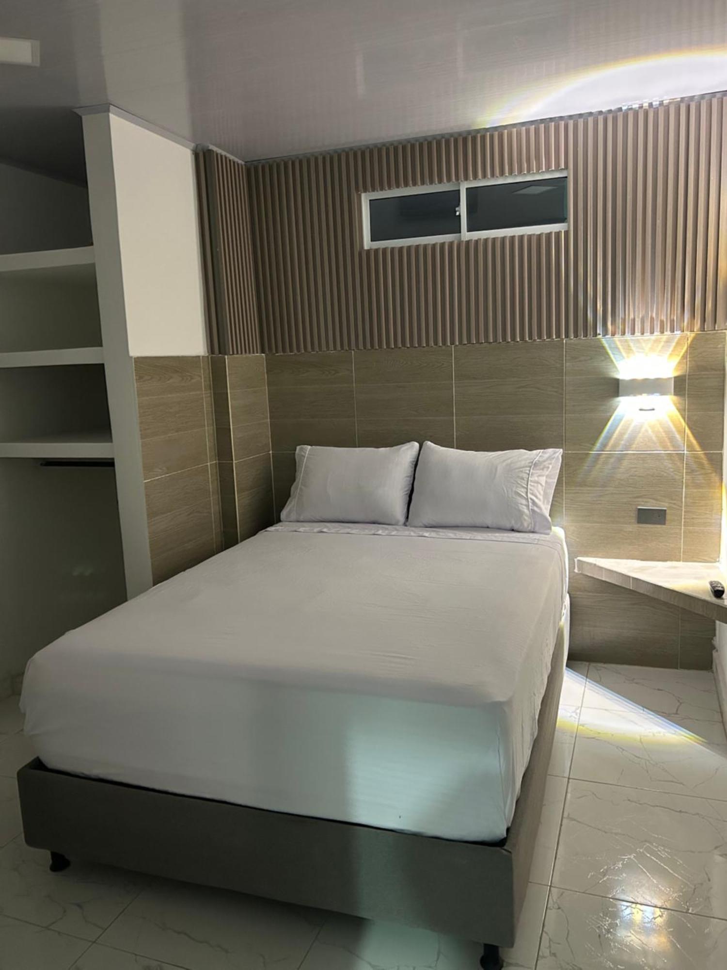 Hotel Brisas Del Mar ซันตามาร์ตา ภายนอก รูปภาพ